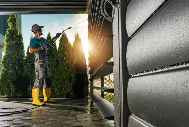 Post-Construction Pressure Washing in Pelican Marsh, FL